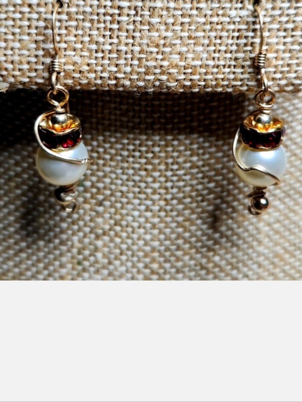 NWT 14kt GF Garnet and Pearl Necklace 18" with Matching Earrings - Picture 3 of 3